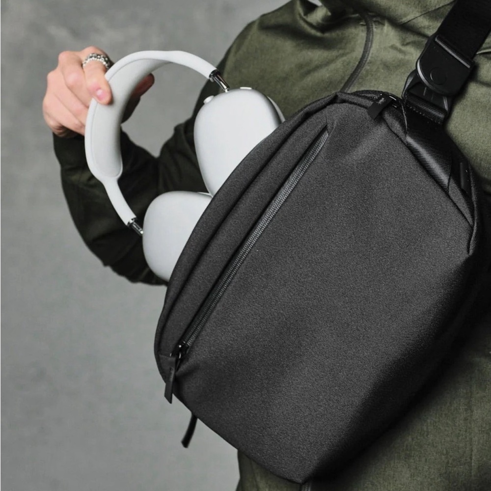 Sleek Black Men's Belt Bag